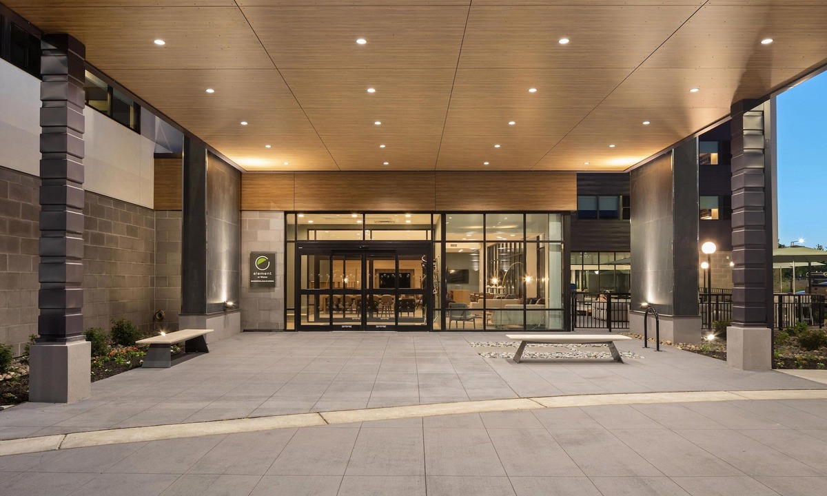 South Loop Hotel | Element Bloomington Mall of America