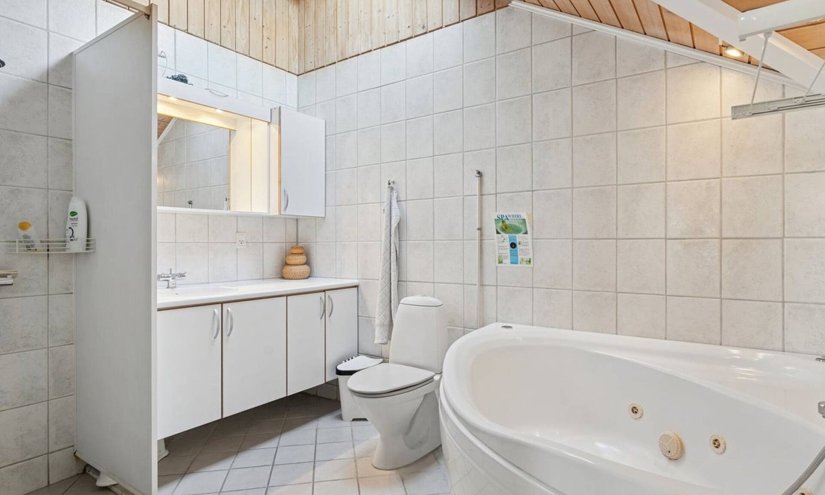 Udsholt Sand House | "Elenor" - 1.3km from the sea by Interhome