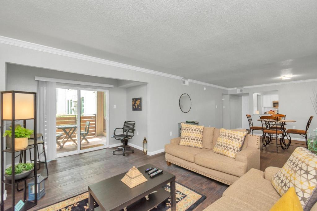 Braeswood Place Apartment | Elevate 24 One Bedroom Apartment Medical Center