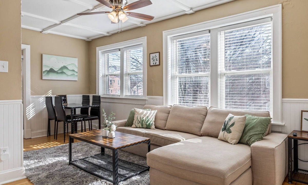 St. Louis Apartment | Elevated Escape: 1BR 2nd Floor Apartment