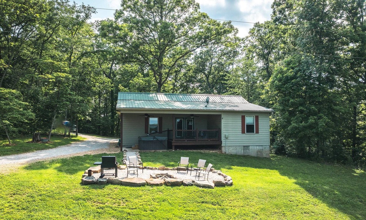 Steelville Cabin | Elevated Farm Cabin | River Views & Access, Hot Tub & Thoughtful Finishes
