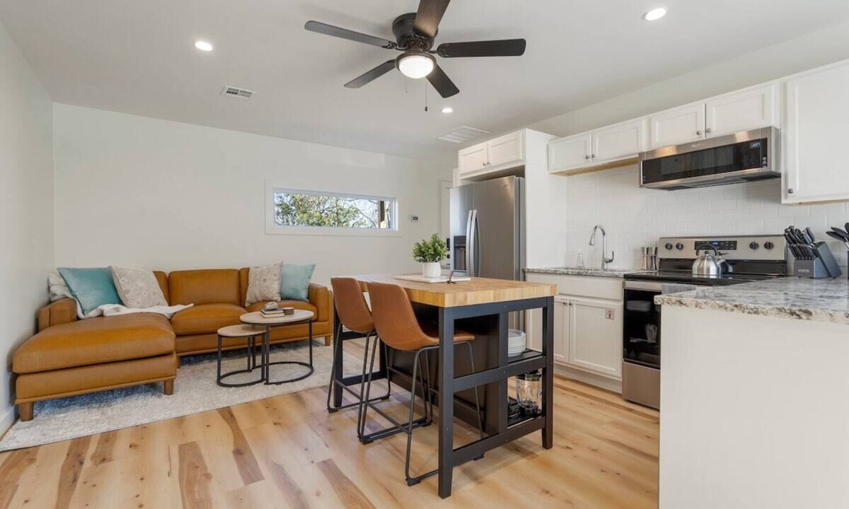 Cherry Street House | Elevated Pad @ Cherry Street