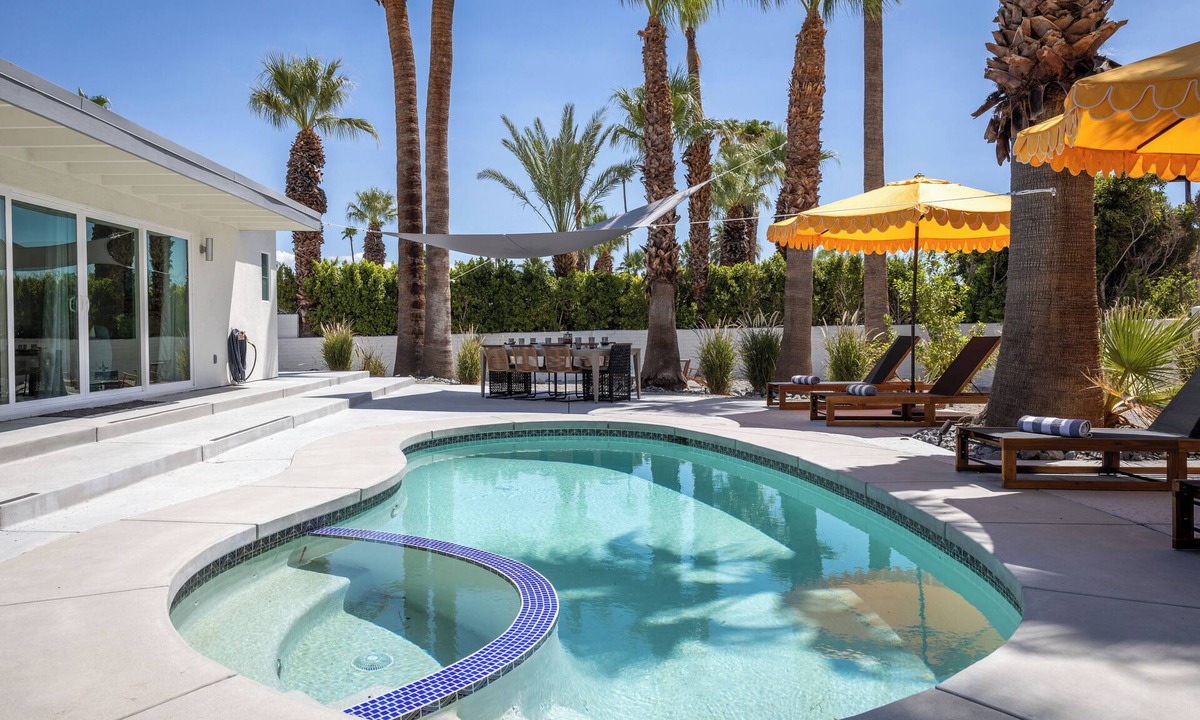 Old Las Palmas House | Eleven Palms – Mid-Century Modern Oasis