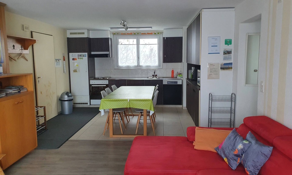 Emmetten Apartment | Elfe - Apartments Three-bedroom Apartment for 6 guests with patio