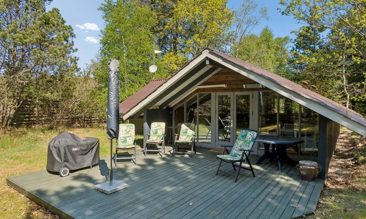 Hoensinge House | "Elfrede" - 900m from the sea by Interhome