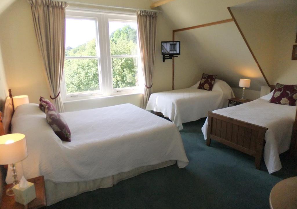 Upper Town Bed & Breakfast | Elgin Villa