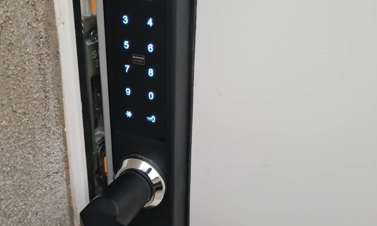 Bourg-les-Valence Apartment | Elio's is