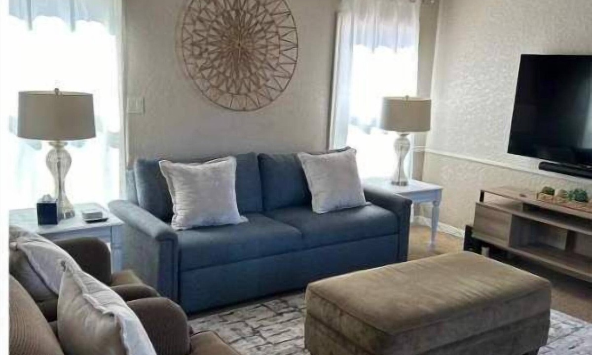 Las Cruces House | Elite Casita with EV Level II Charger & Indoor Jet Tub