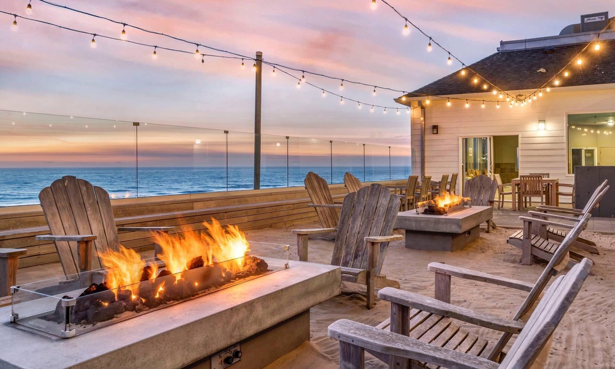 Newport Hotel | Elizabeth Oceanfront Suites, an Ascend Collection Hotel