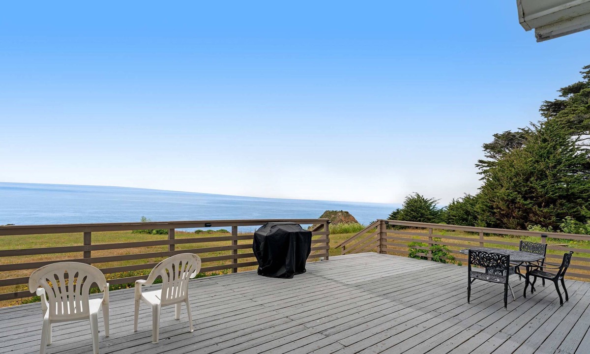Elk House | Elk Beach House - Ocean Views, Large Deck & Grill