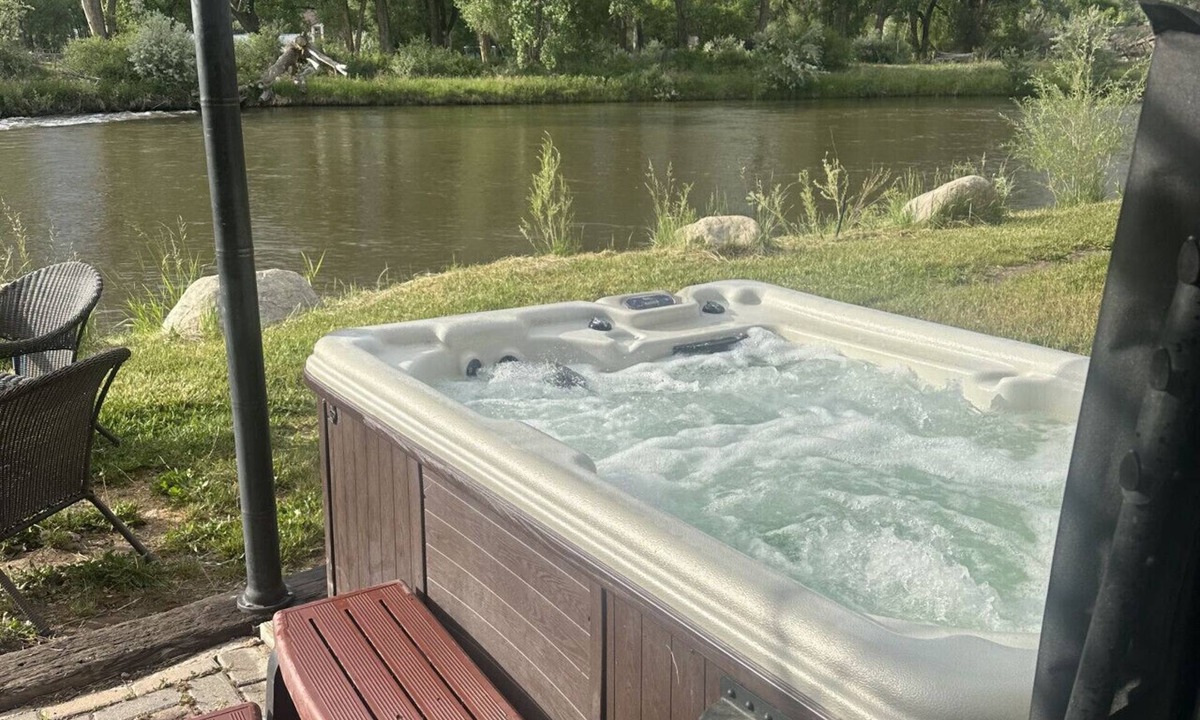 Silt Cabin | Elk Colorado River Cabin