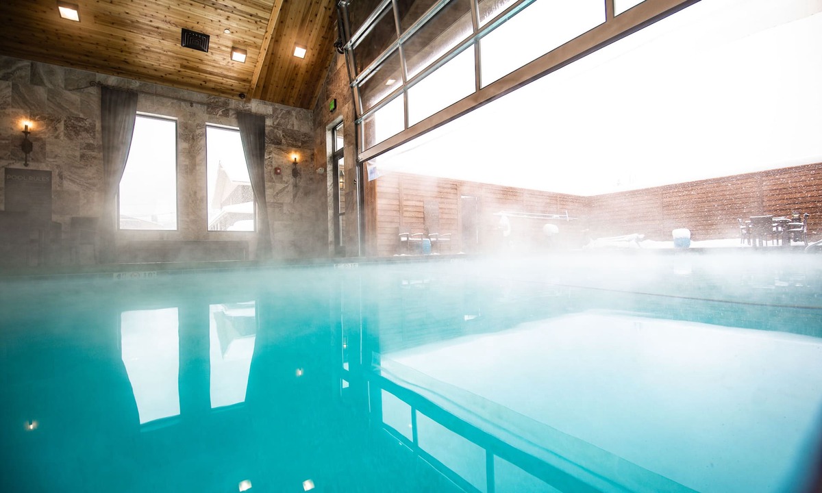 Jackson Hotel | Elk Country Inn