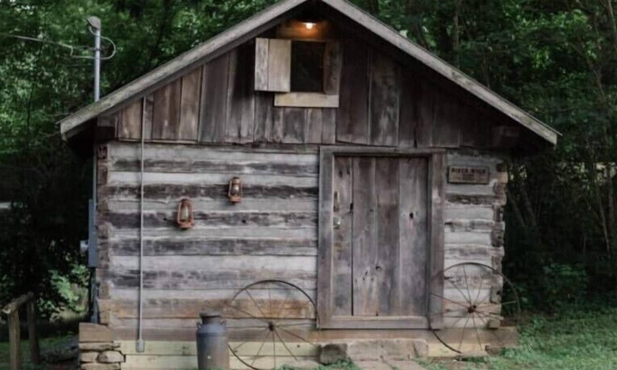 Fayetteville Cabin | Elk Riverside Escape