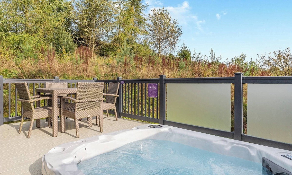 Newton Grange Ski Chalet | Elkstone Premier Lodge