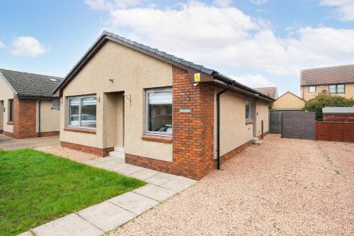 Carnoustie House | Ellaburn