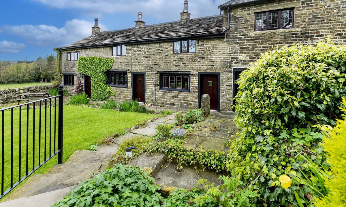 Bury Cottage | Ellen's Cottage