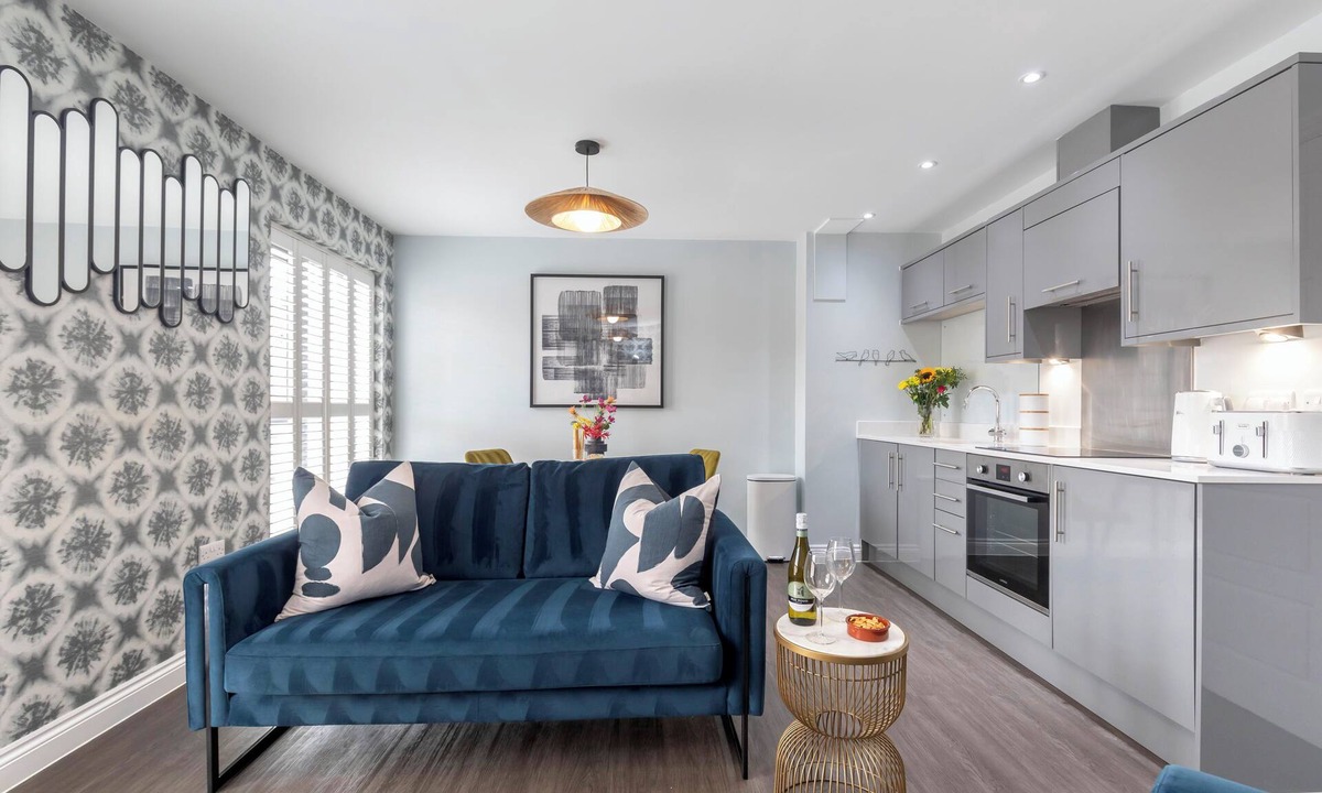 Gloucester Apartment | Elliot Oliver- Charming 1 Bed Apartment