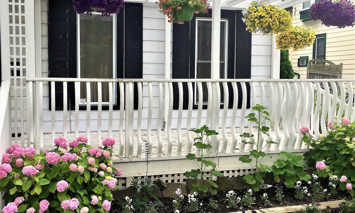 Niagara Falls Bed & Breakfast | Ellis House B&B, Niagara Falls
