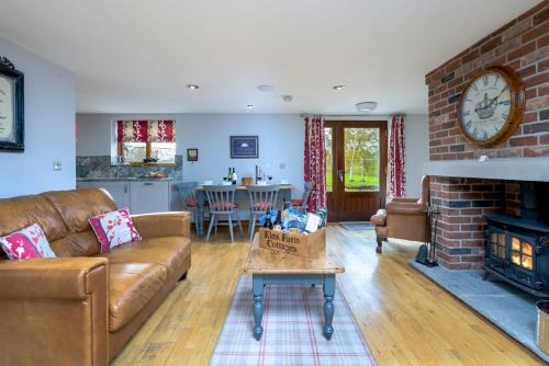 Frampton House | Elm Cottage