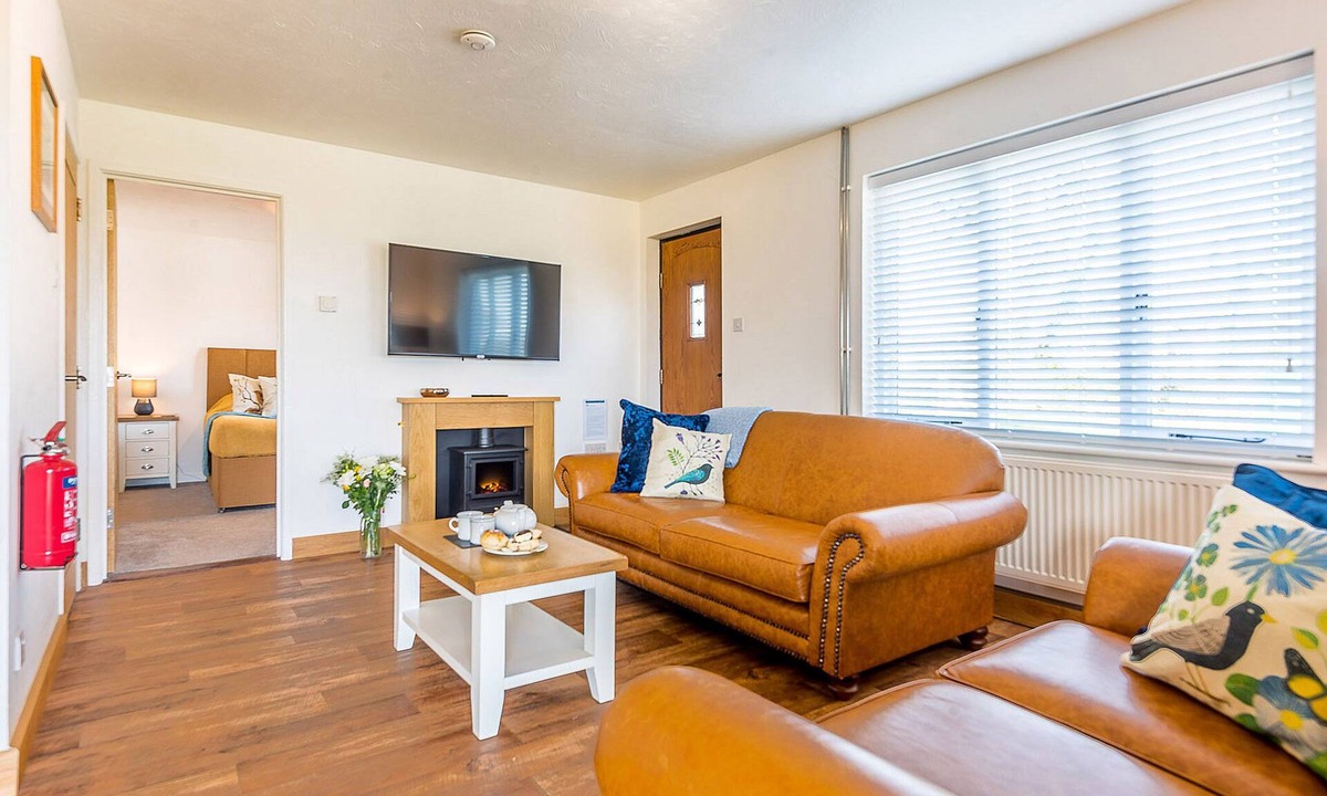 Otterham Cottage | Elm Cottage- Valley Cottage No 2