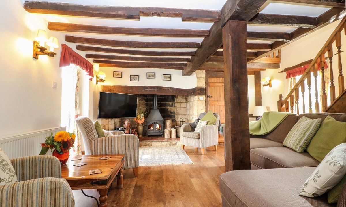 Quedgeley Cottage | Elmhurst Cottage