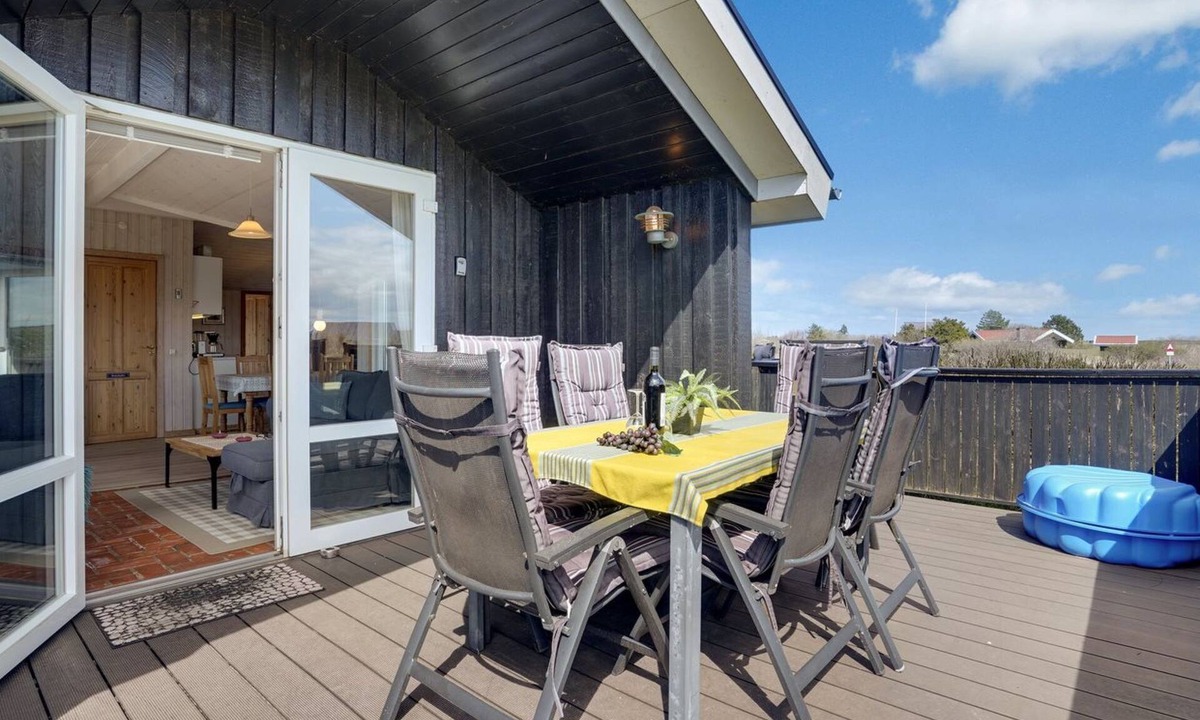 Lakolk House | "Elmine" - 700m from the sea by Interhome