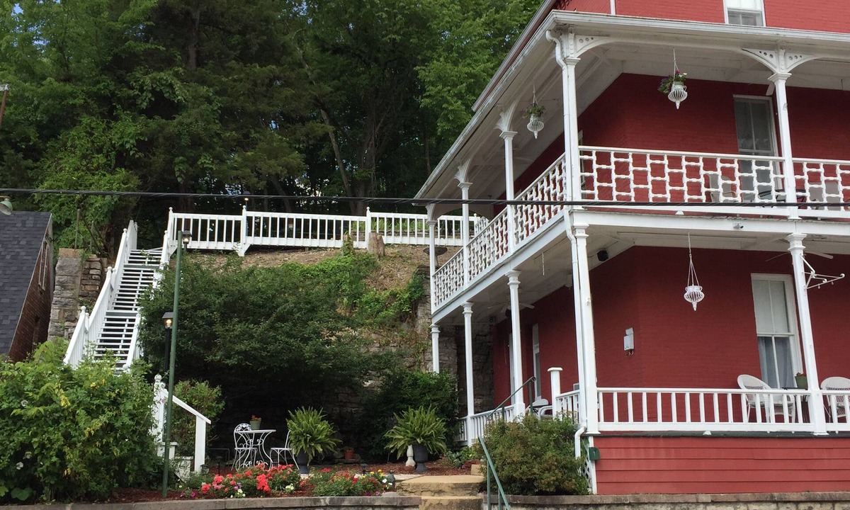 Eureka Springs Historic District House | Elmwood House