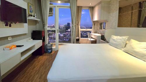 Old Jakarta Apartment | Elpis Residence Studio Apartment JiExpo Kemayoran -Min Stay 3 nights-