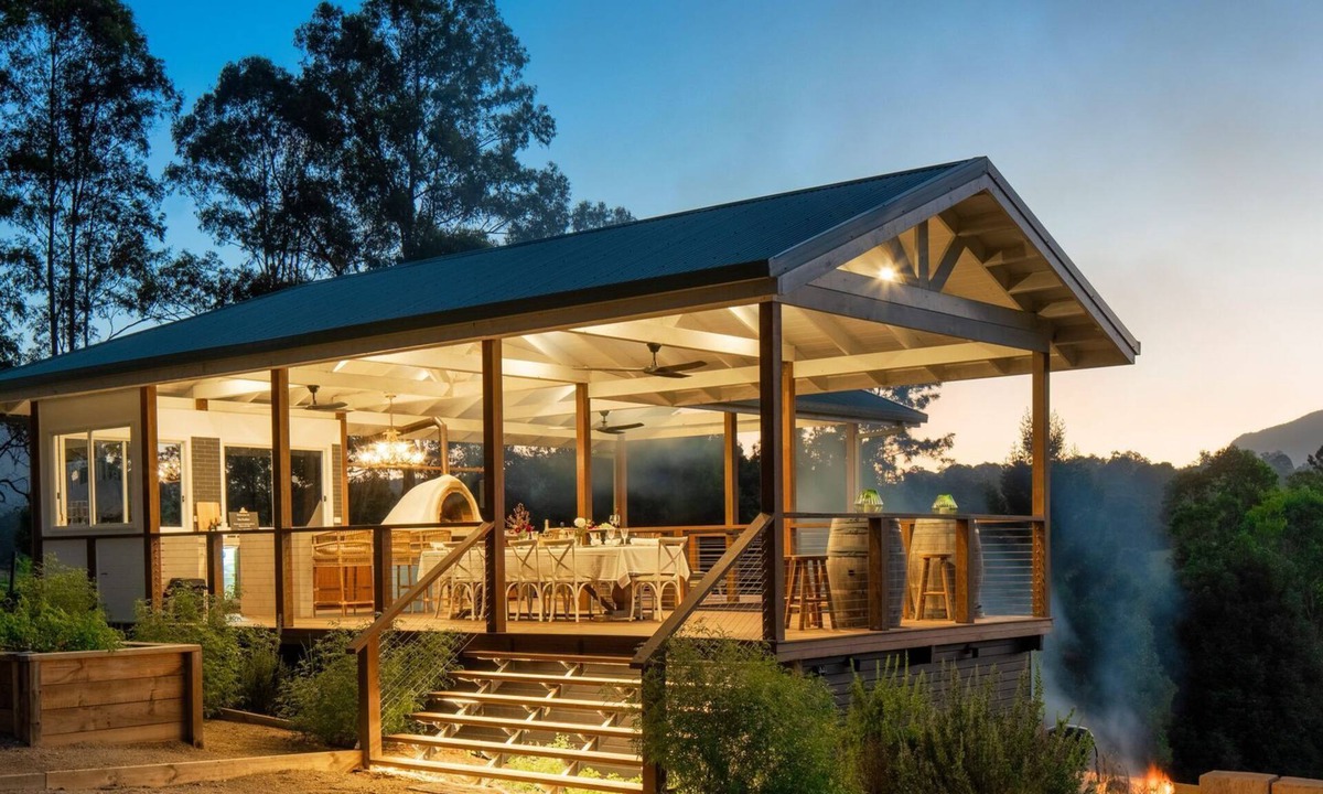 Kunghur Cabin | Elysium Farm Stay- Paperbark Bungalow