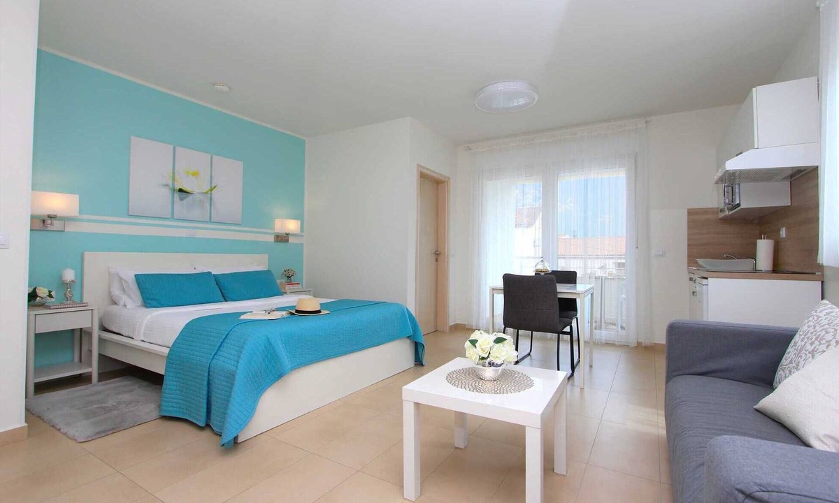 Rovinj Apartment | EMANUEL Studio with Balcony 2
