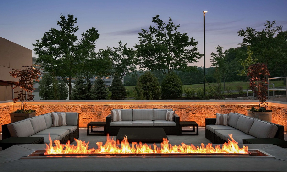 Berkeley Heights Hotel | Embassy Suites by Hilton Berkeley Heights