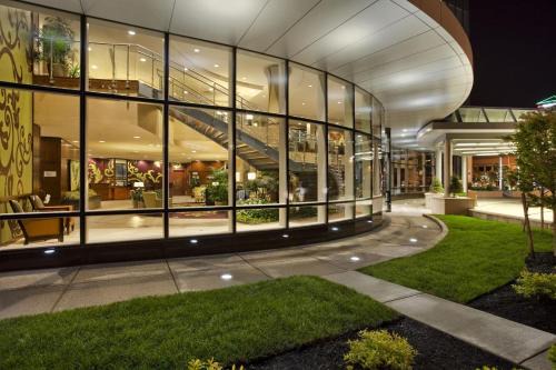 Downtown Buffalo Hotel | Embassy Suites Buffalo