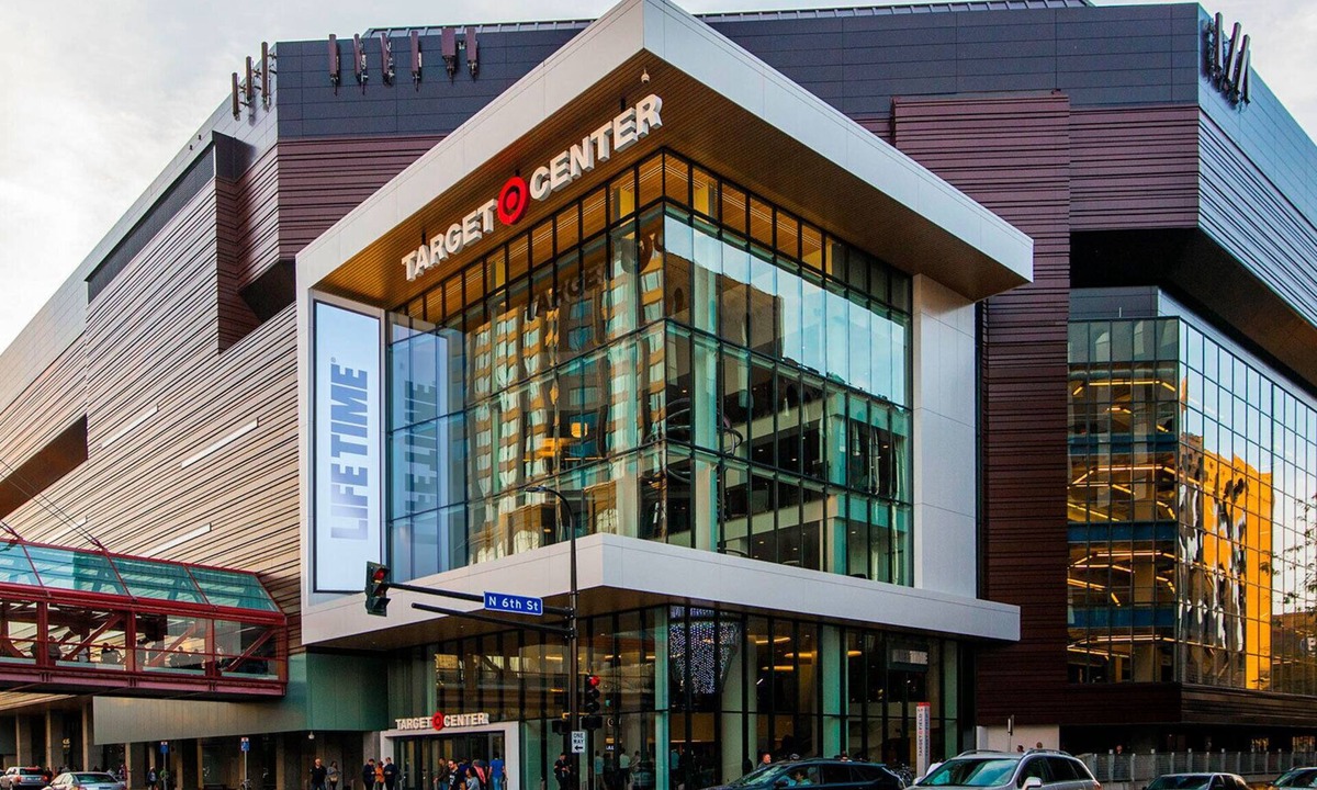 Downtown West Hotel | Embassy Suites by Hilton Minneapolis Downtown