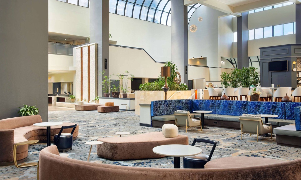 West Palm Beach Hotel | Embassy Suites by Hilton West Palm Beach Central