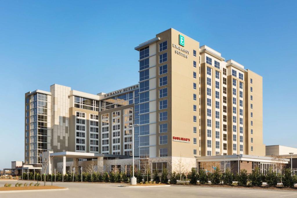 Denton Hotel | Embassy Suites By Hilton Denton Convention Center