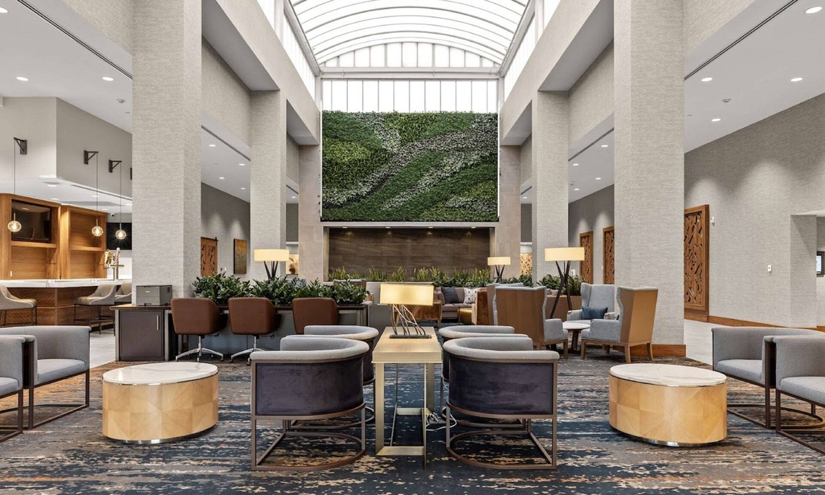 Las Colinas Hotel | Embassy Suites by Hilton Irving Las Colinas