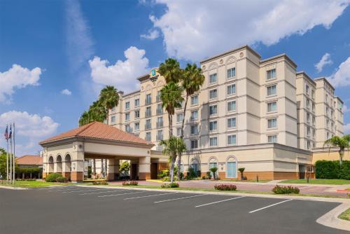 Bonanza Hotel | Embassy Suites by Hilton Laredo