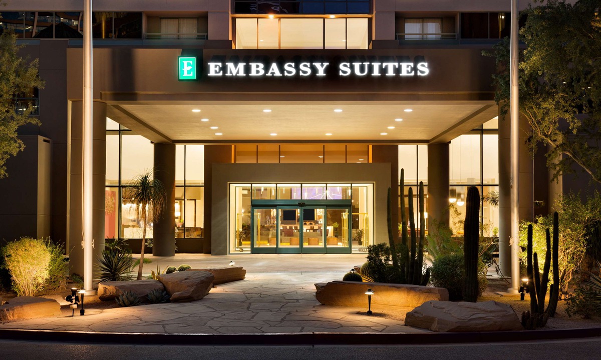 Encanto Hotel | Embassy Suites by Hilton Phoenix Downtown North