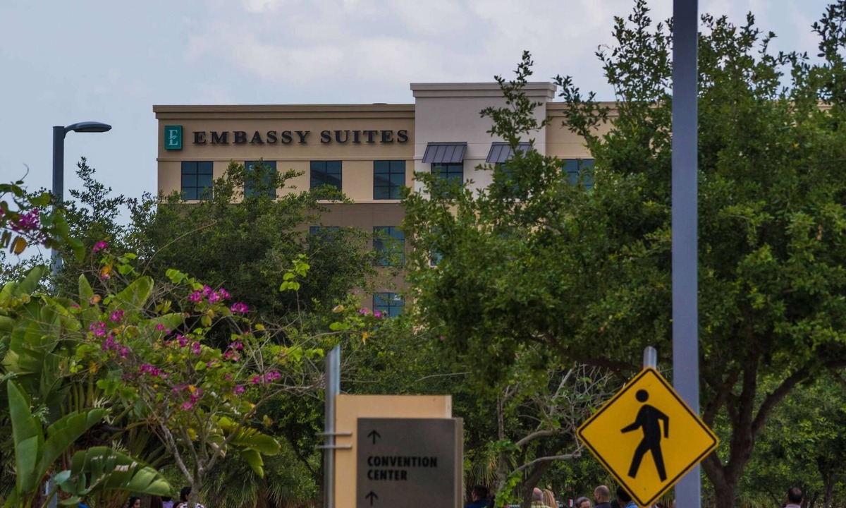McAllen Hotel | Embassy Suites by Hilton McAllen Convention Center