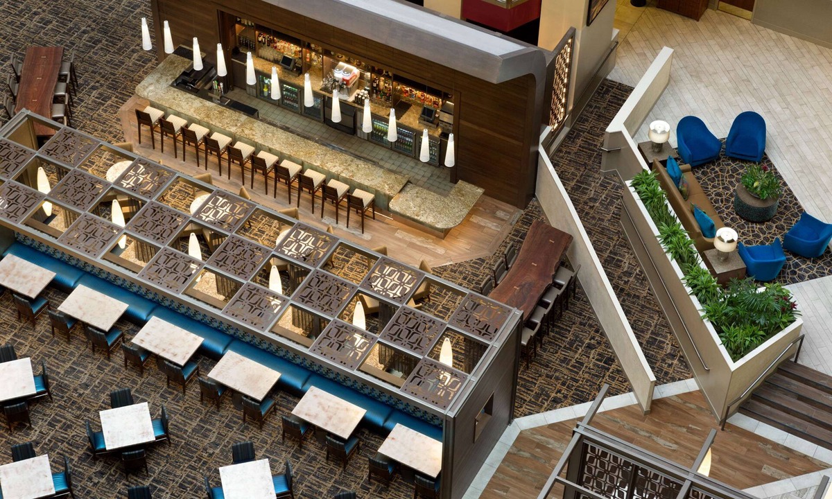 North San Antonio - SAT Hotel | Embassy Suites by Hilton San Antonio Airport