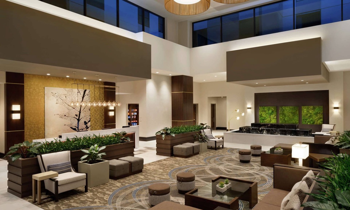 Lakefront Hotel | Embassy Suites by Hilton Syracuse Destiny USA