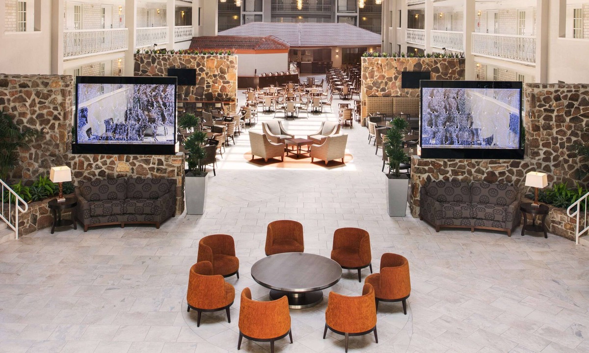 South Side Hotel | Embassy Suites Corpus Christi