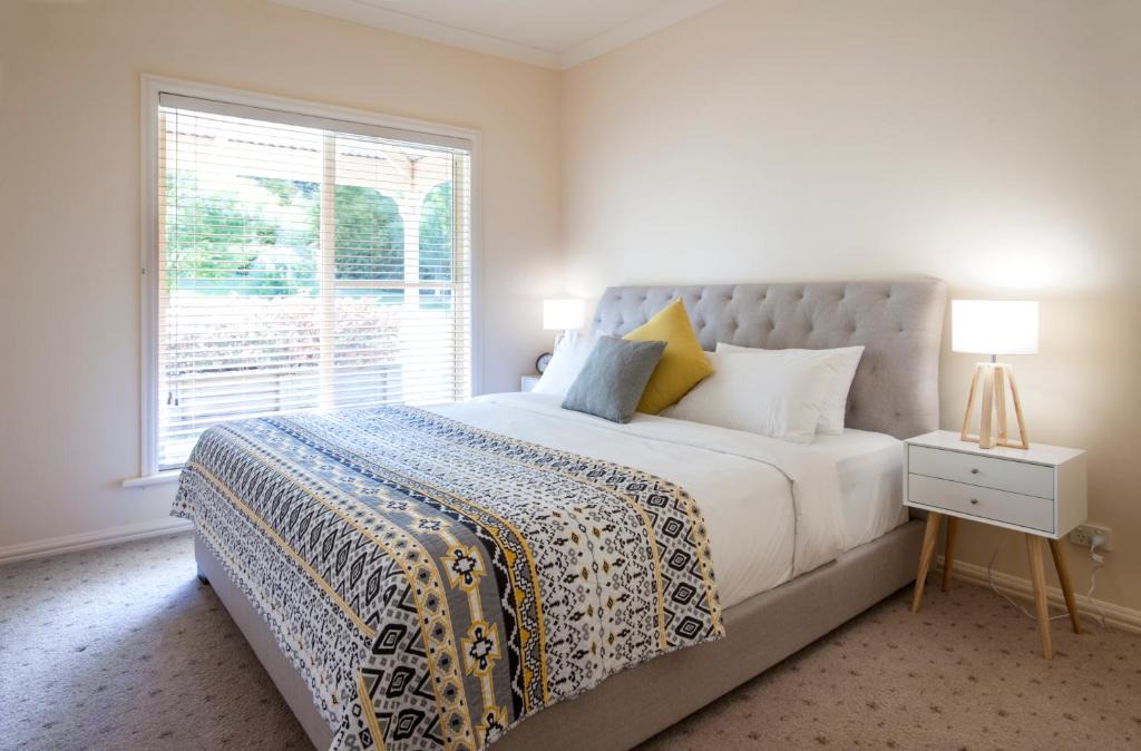 Emerald House | Emerald Cottage