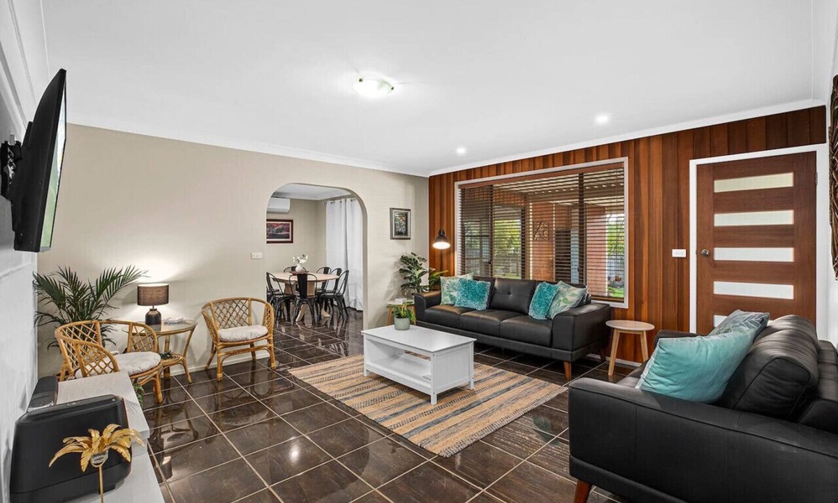 Emerald Beach House | Emerald Hub 1 and 2