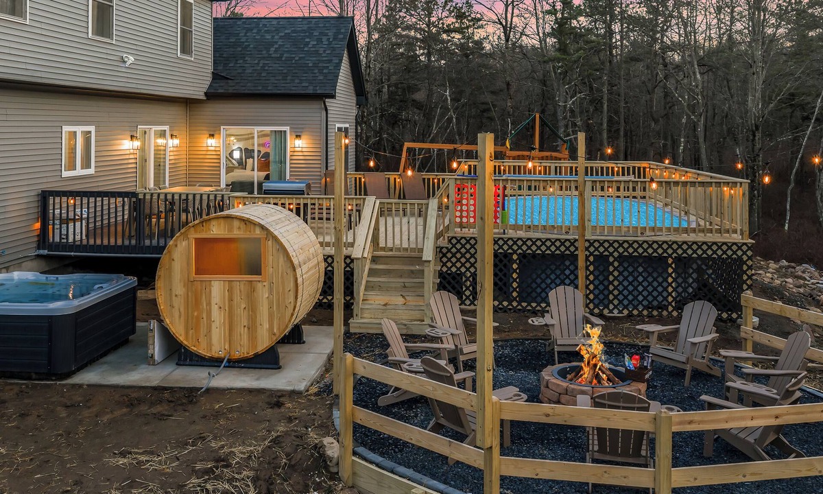Long Pond House | Emerald Luxe Retreat – Lake Hot Tub Sauna