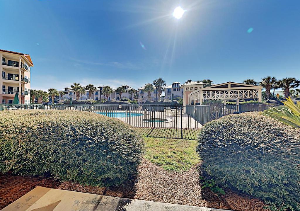 Frangista Beach Apartment | Emerald Waters #104