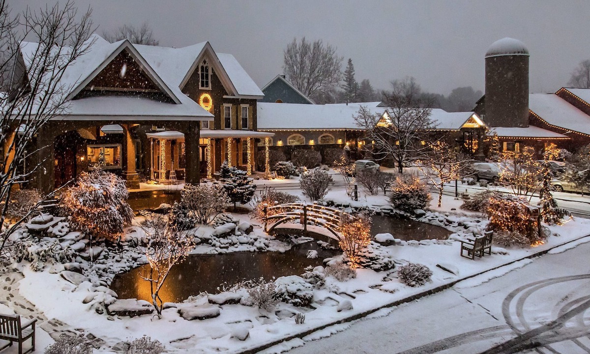 Mount Tremper Hotel | Emerson Resort & Spa