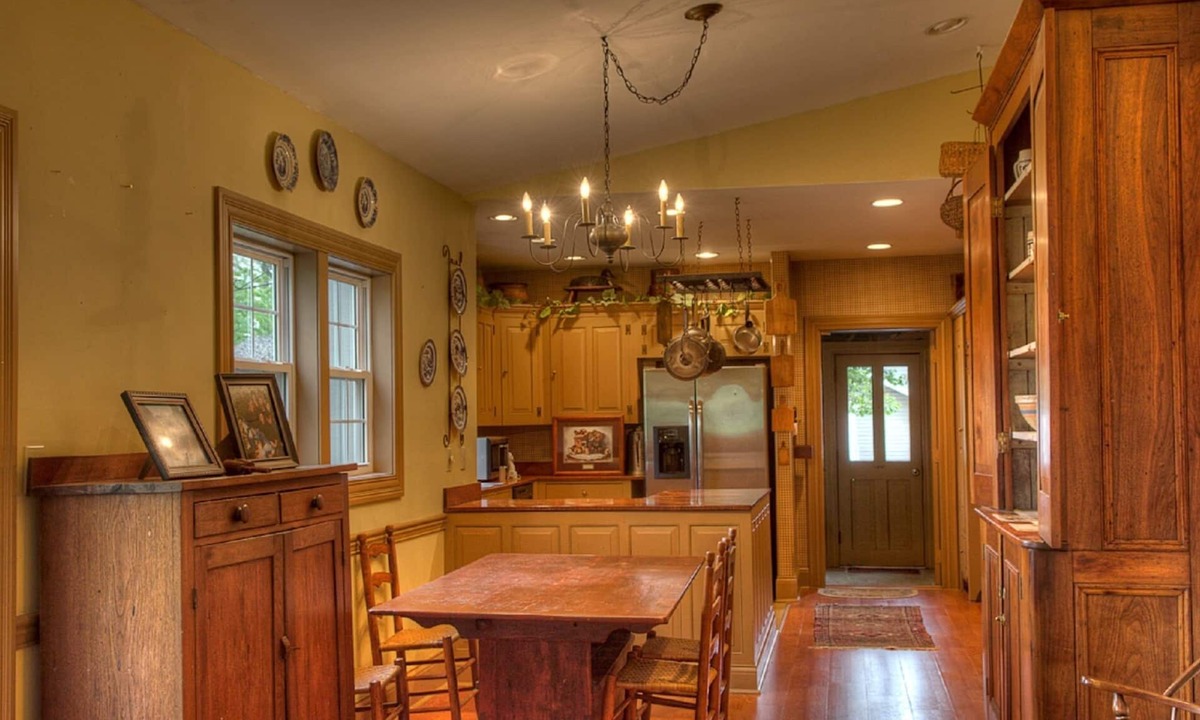 Springfield Bed & Breakfast | Emma's Bed and Breakfast
