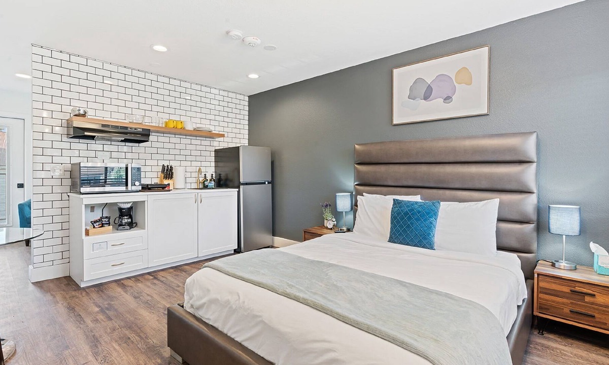 Moscow Apartment | Empire Apartments By Barsala