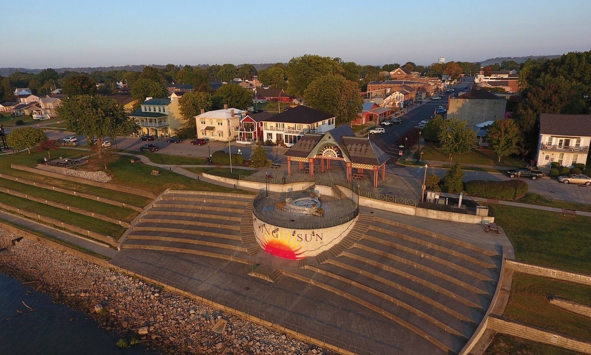 Rising Sun House | Empire House Hotel